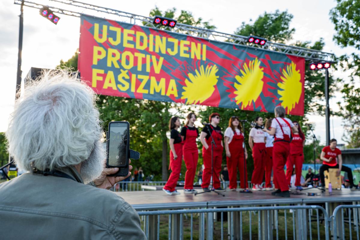 Autor: Tin Juraković